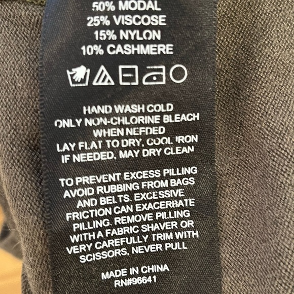 Leimere Jumpsuit Size M - Picture 10 of 10